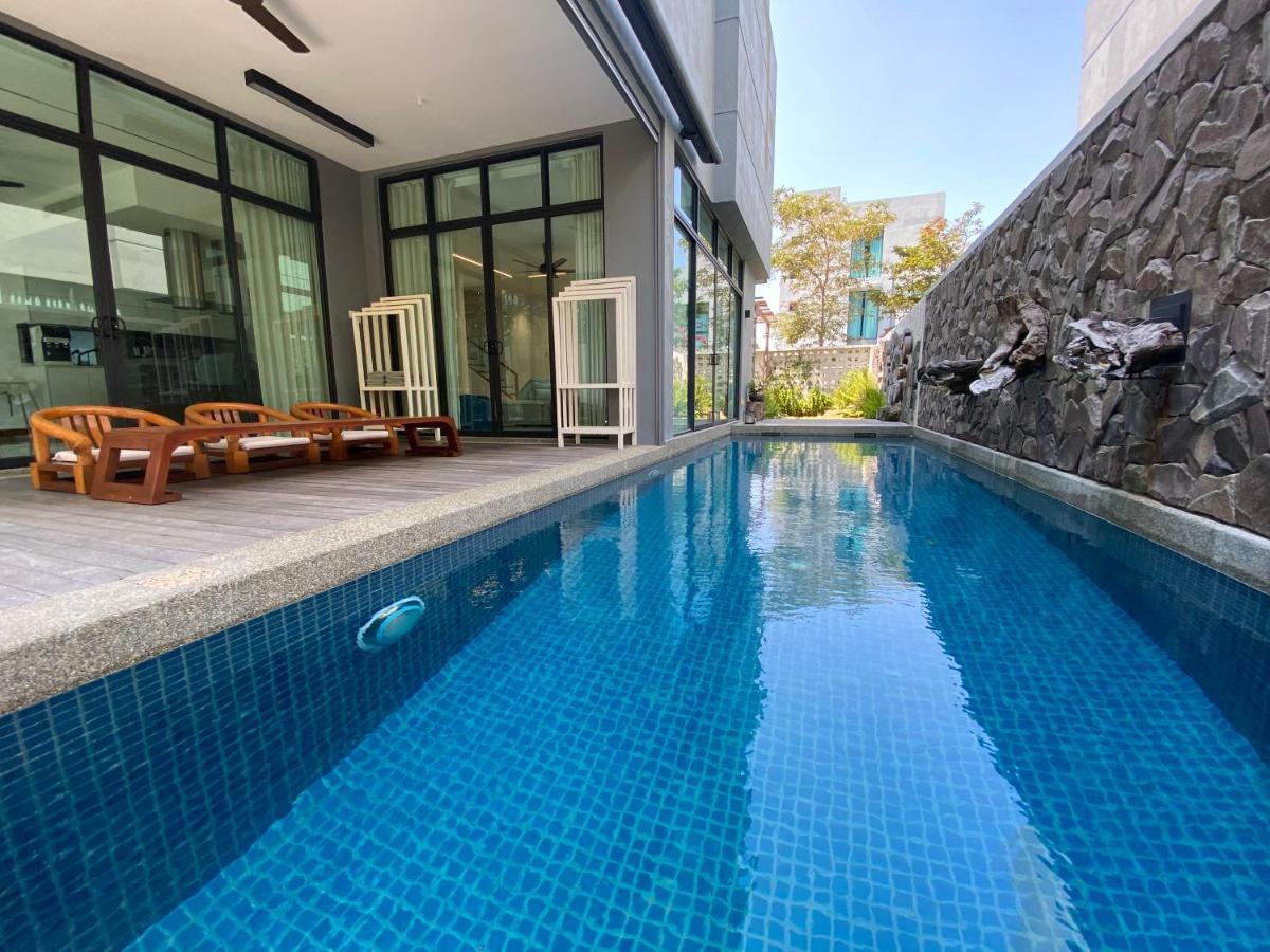 Ikiru 18 Private Saltwater Pool Villa, 3 Ensuite Br, Outdoor Bbq, 5 Mins To Beach Pantai Cenang  Extérieur photo